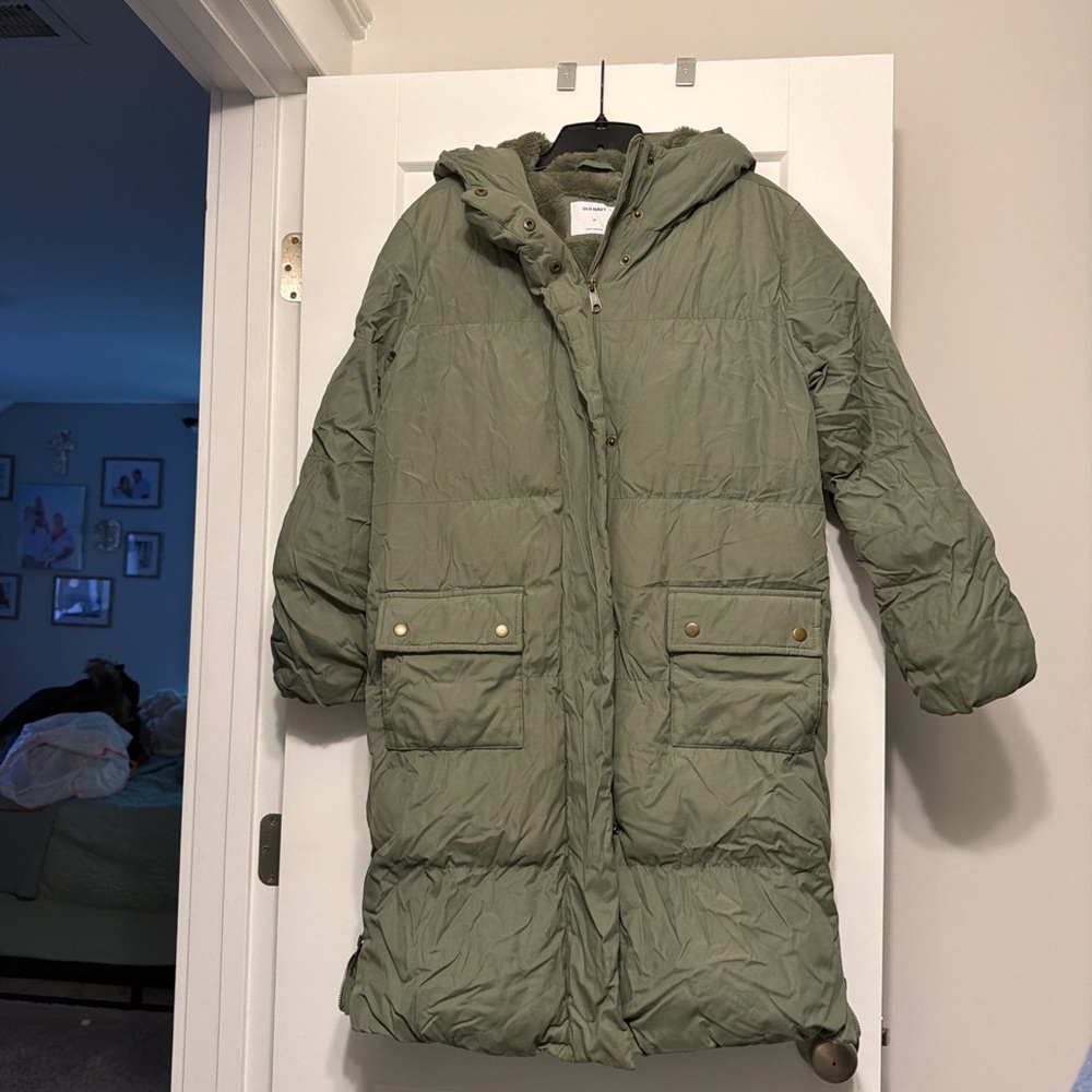 Old Navy Sage Green Puffer Jacket